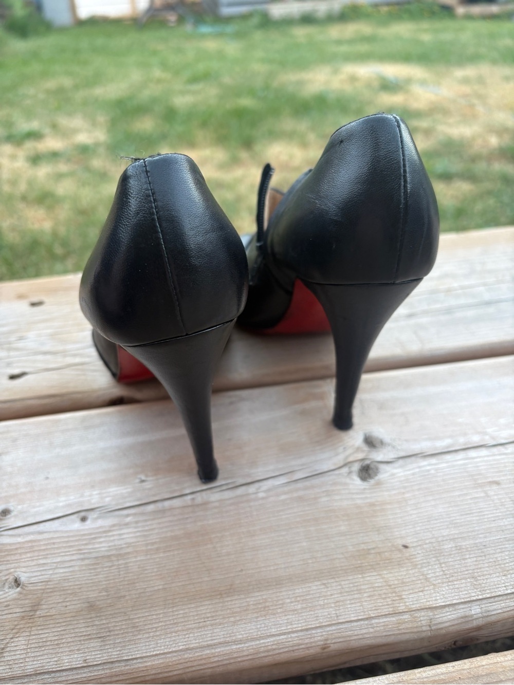 Christian Louboutin Pleated Leather Ankle Boots Sz 35 1/2 - Picture 3 of 4